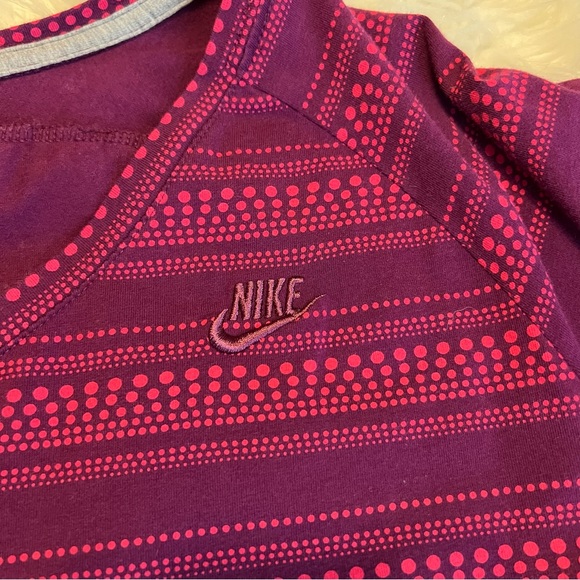 Nike Sportswear Long Sleeve Striped Shirt V Neck - Picture 5 of 8